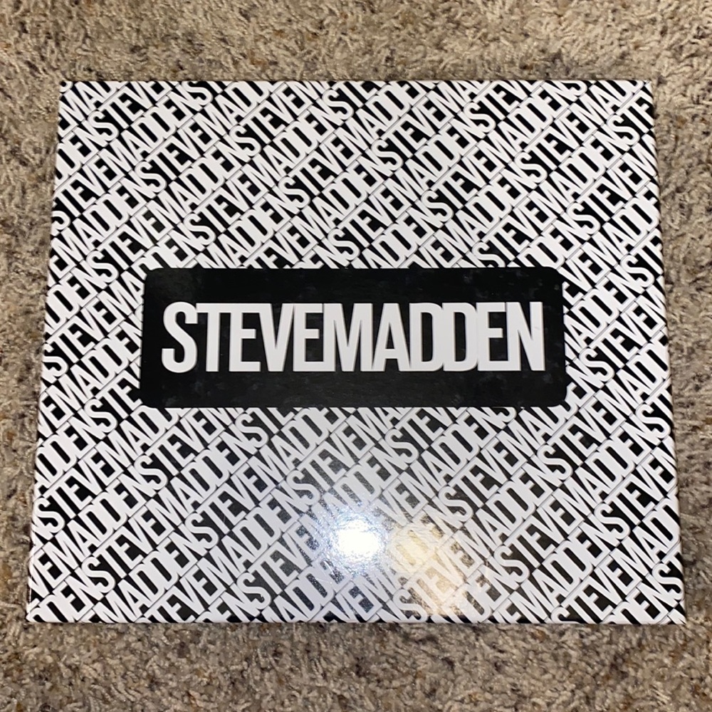 Steve Madden card case and travel pouch